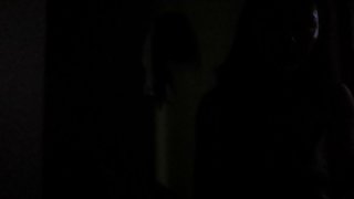 在色情的各種姿勢中，頑固的農民被賦予了紋身的美