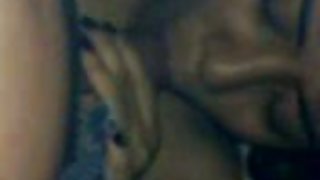 紅頭髮吮吸大黑雞巴並騎上色情片